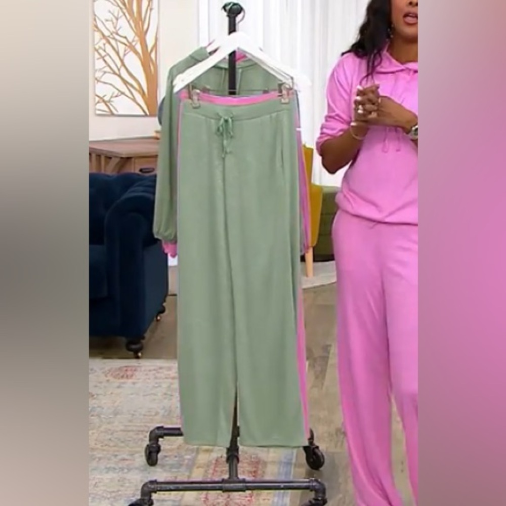 Candace Cameron Bure Regular Wide Leg Pant